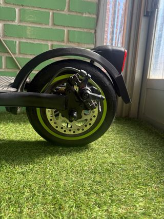 Patinete Eléctrico + Casco + Bomba