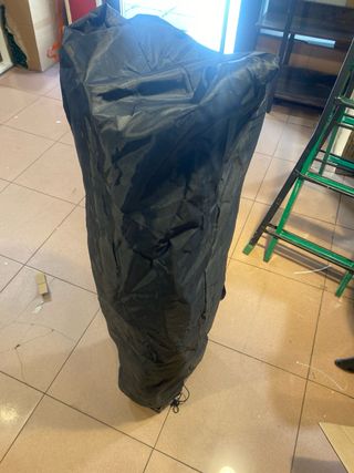 Cama de camping plegable gris