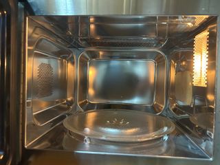 Microondas  Horno microondas usado de acero inoxid