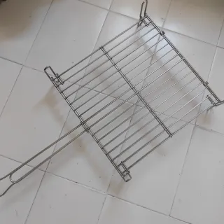 Parrilla plegable de metal