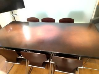 Mesa de comedor grande de madera