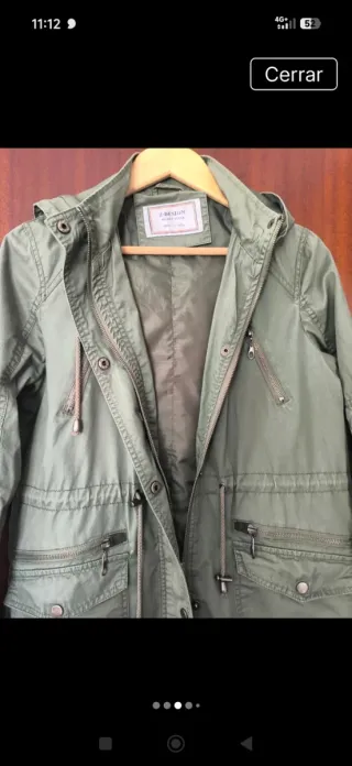 Parka verde chica verano
