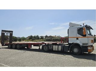 Renault Premium 460 DXI con Plataforma 13.70m