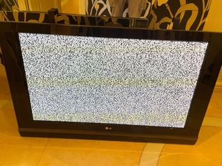 Televisor LG Negro y Gris