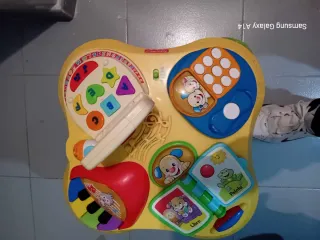 Mesa de juegos para bebé
