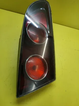 PILOTO TRASERO IZQUIERDO PORTON SEAT IBIZA 6L OSC