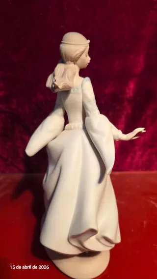 Figura Porcelana Lladro Cenicienta