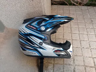 Casco Motocross MT Helmets Negro y Azul