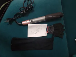 Piastra per capelli nuova