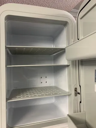Mini nevera Cecotec 25L Frío/Calor