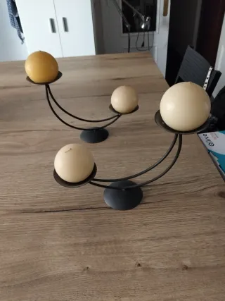 Juego Candelabros Metal Negro y Amarillo