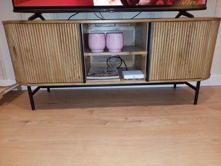 Mueble TV madera y metal casi nuevo