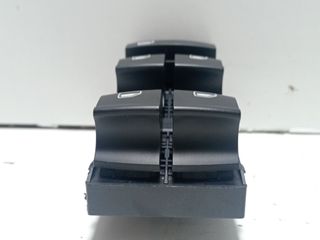 MANDO ELEVALUNAS DELANTERO IZQUIERDO AUDI A3 (8L)