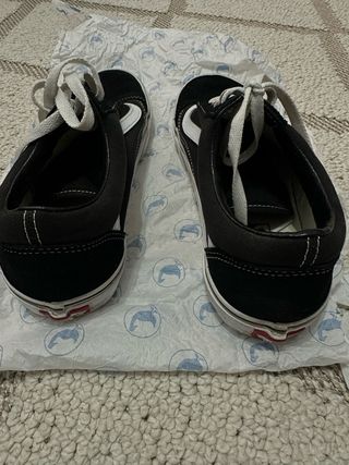 Zapatillas Vans Old Skool Negras y Blancas