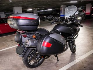 Suzuki V-Strom DL650 Negra