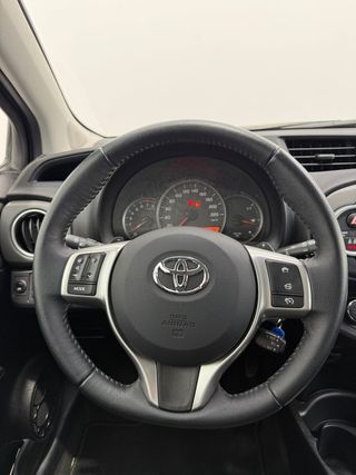 Toyota Yaris 2014