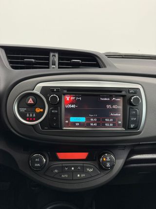 Toyota Yaris 2014
