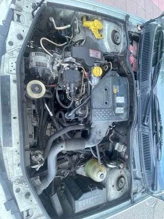 Renault Megane 2000 para reparar