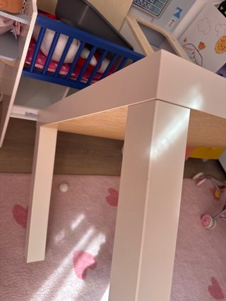 Mesa auxiliar cuadrada Ikea blanca