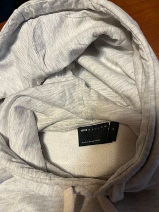 Sudadera ASOS Gris con Estampado Náutico