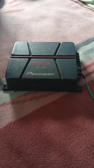 Subwoofer Infinity Dorado + Tapa Pioneer 500W