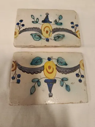 2 Azulejos Antiguos Decorativos