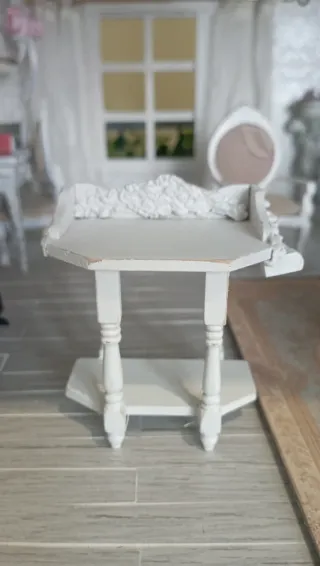 Toeletta miniatura 1:12 OOAK Shabby porta asciugam