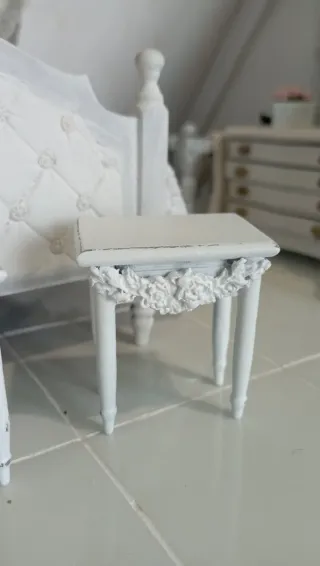 Coppia comodini miniatura 1:12 OOAK Shabby festone