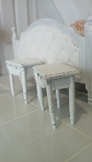 Coppia comodini miniatura 1:12 OOAK Shabby festone