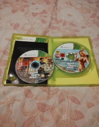 Grand Theft Auto IV y V Xbox 360