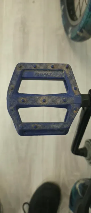 BMX Negra Mate 20 personalizada.  ESCUCHO OFERTAS