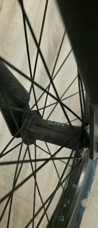BMX Negra Mate 20 personalizada.  ESCUCHO OFERTAS