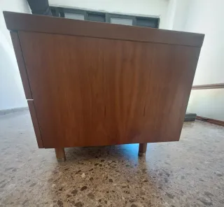 Aparador de comedor de madera de cerezo