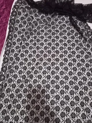 Mantilla de encaje negro