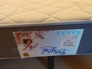 Cama de madera