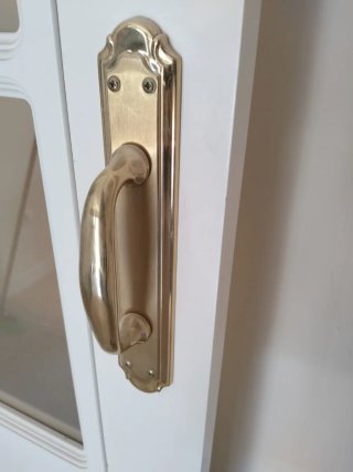 Puerta corredera blanca maciza