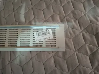 Reja de ventilación gris plata 50cmx8cm