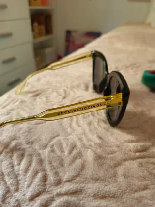Gafas de sol Gucci GG0564S Negras y Doradas