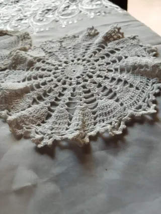 Set di centrini fatti a mano