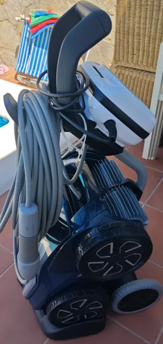¡Gran oferta! Robot Limpia Piscinas Zodiac