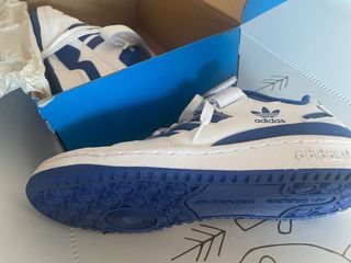 Adidas Forum Low Blancas y Azules