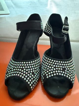 Zapatos de baile salón negros con pedrería