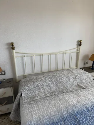 Cabezal forja blanco y dorado 135cm