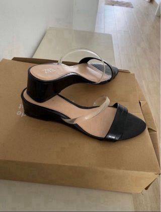 Zuecos Zara mujer negros