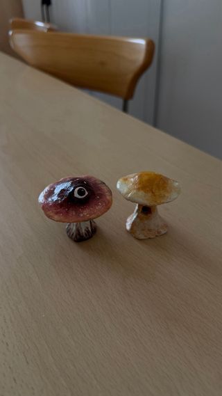 Funghetti decorativi fatti a mano in DAS