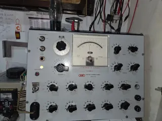 Válvula 82 radio antigua de valvulas