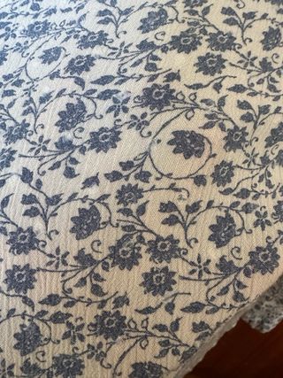 Blusa Stradivarius floral manga larga