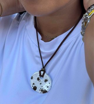 Collana in argilla fatta a mano