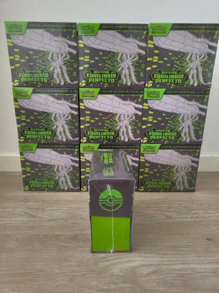 ETB Pokémon Equilibrio Perfecto