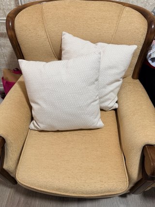2 sillones antiguos tela y madera